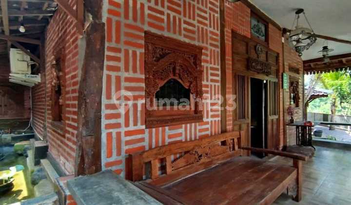 Ethnic Limasan and Joglo Houses on Godean Road Km 16 2