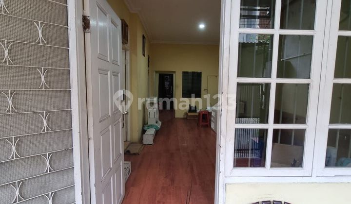 Rumah hunian sekalian kos di Tomang Jakarta Barat