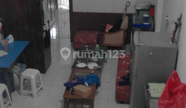 Ready-to-Occupy House in Jembatan Lima, West Jakarta