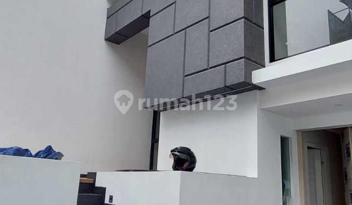 Rumah Baru Minimalis di Jelambar Jakarta Barat 2