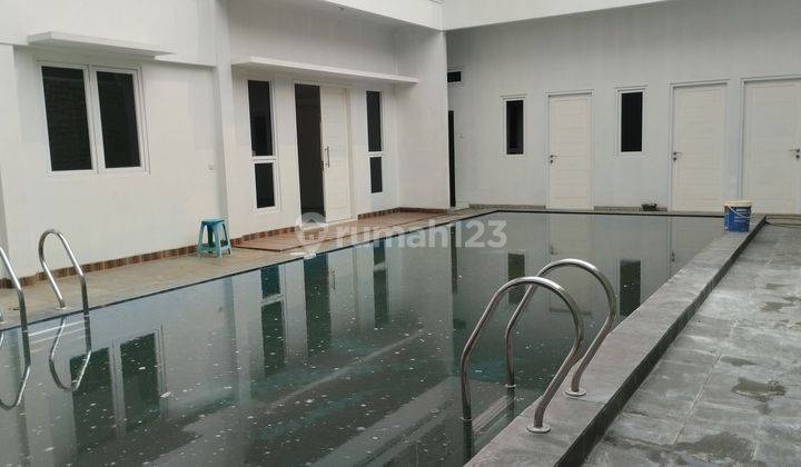 Rumah Cantik Ada Swimming Pool di Tosiga Kebon Jeruk Jakarta Barat 2