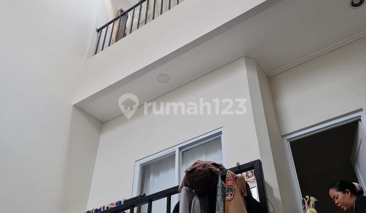 Rumah Cantik di Jelambar Jakarta Barat Rumah Cantik di Jelambar Jakarta Barat