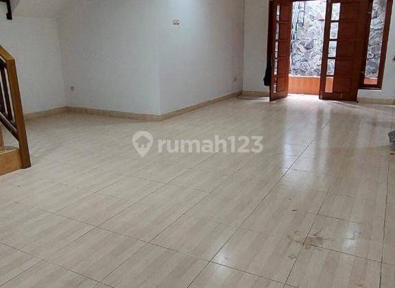 Rumah Besar Siap Huni di Tomang Jakarta Barat 1