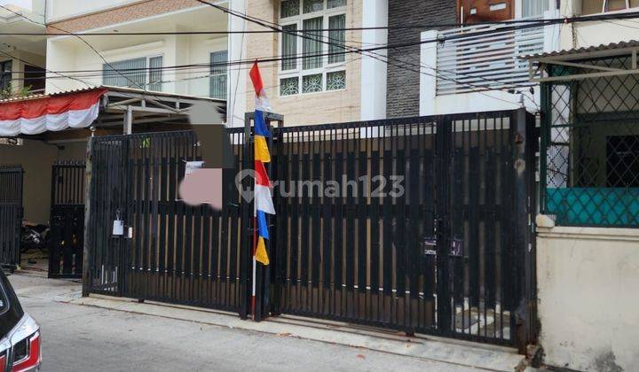 Rumah Cantik di Jelambar Jakarta Barat 1