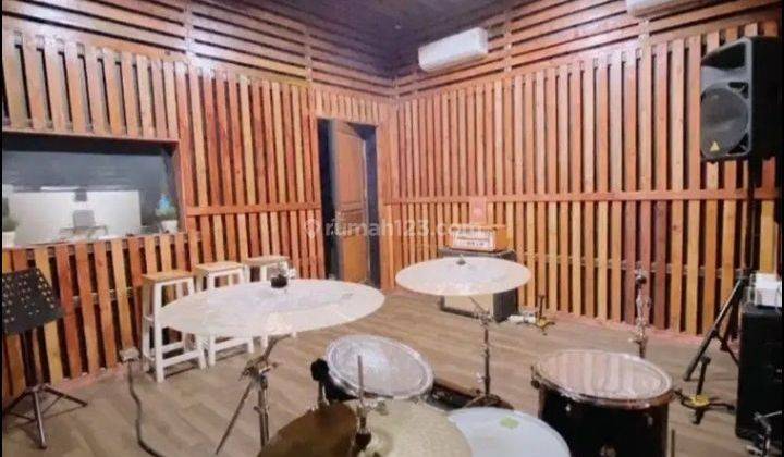 Rumah Cocok Buat Tinggal dan Usaha  Cafe /Studio Musik di Petukangan Jakarta Selatan 1