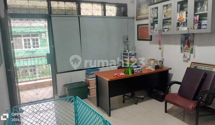 Rumah Bagus Di Kavling Polri Jelambar Jakarta Barat 2