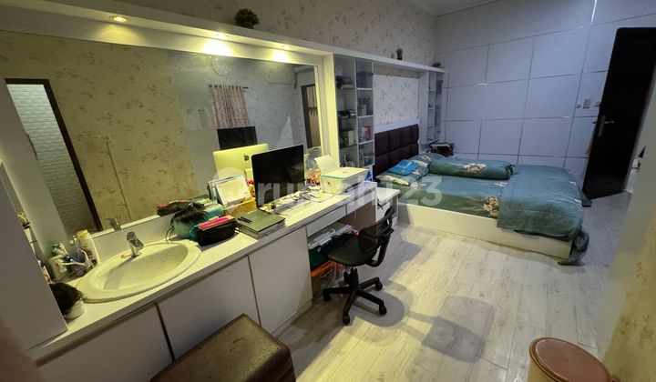 Rumah Bagus Dan Cantik Di Taman Alfa Indah Pesanggrahan Jakarta Selatan