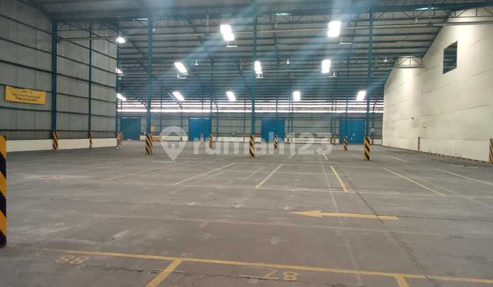 For Rent: Ready-to-Use Warehouse in Tipar Cakung, East Jakarta For Rent: Ready-to-Use Warehouse in Tipar Cakung, East Jakarta