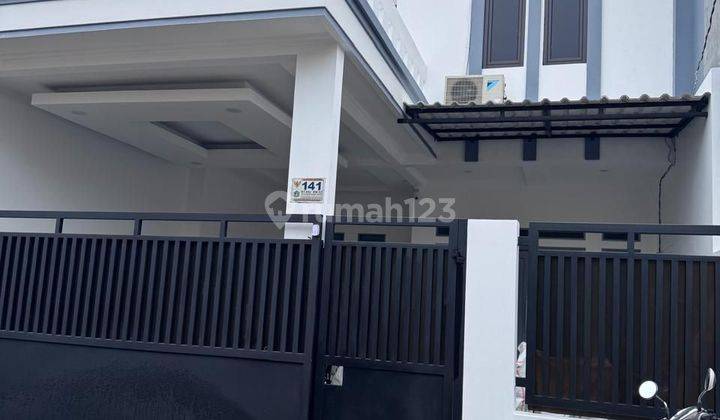 Rumah Cantik Siap Huni Di Kebon Jeruk Jakarta Barat  2