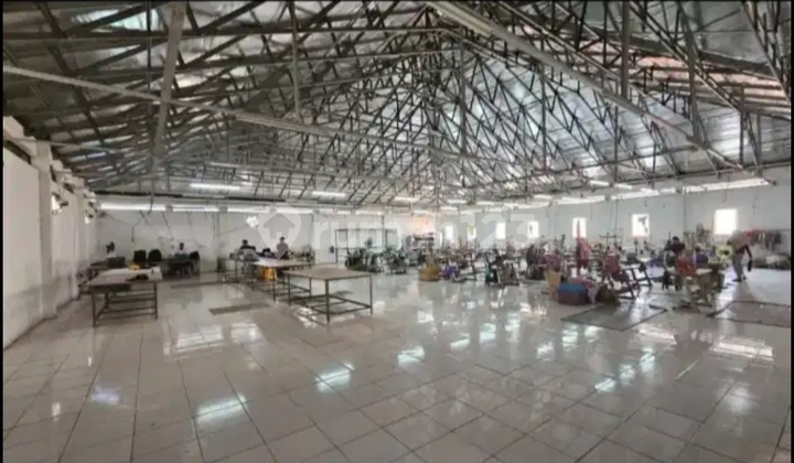 Cheap Warehouse For Sale in Pegadungan, Kalideres, West Jakarta