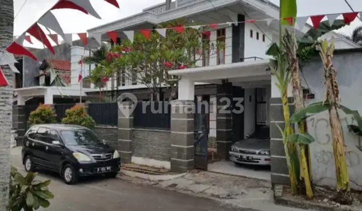 Disewa Rumah di Komplek Dpr Kembangan Meruya Selatan Disewa Rumah di Komplek Dpr Kembangan Meruya Selatan