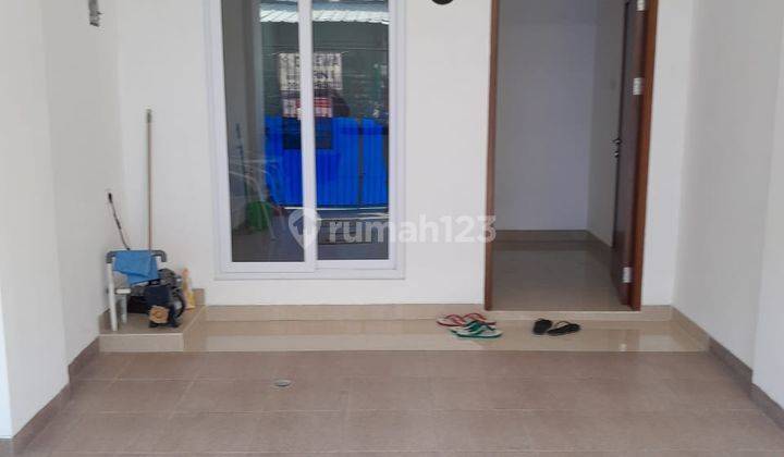 Rumah Taman Palem 3 Lantai, Rapi Dan Siap Huni, Jakarta Barat 15