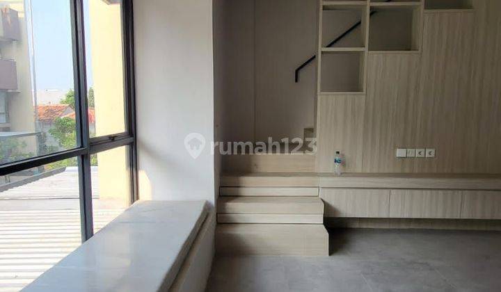 Rumah Brand New Tabebuya BSD, Full Furnished 1