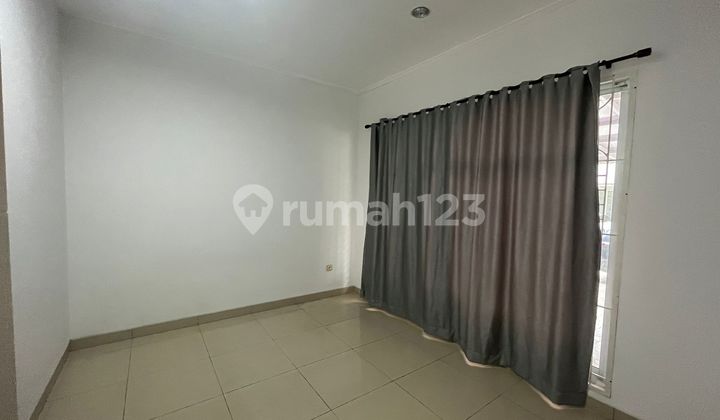 Rumah Disewakan Di Green Lake Uk 8x20 Ada Ac Siap Huni Rapi 2