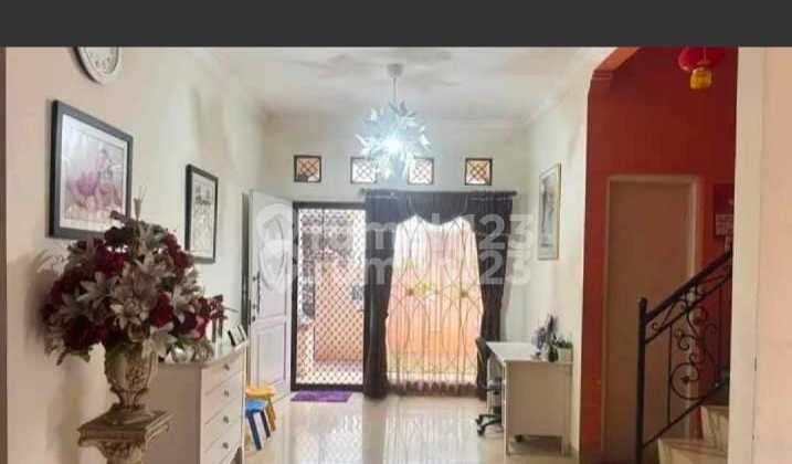 Rumah Hoek di Metro Permata 1 Uk 15X13,5 Semi Furnish 2