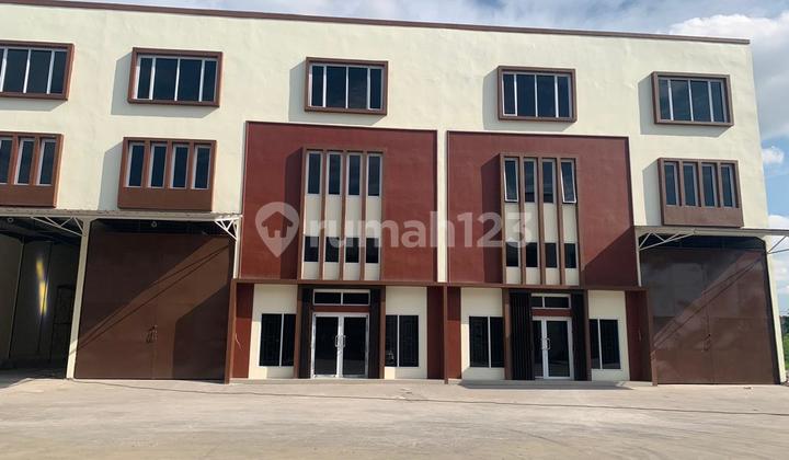 New Ready-to-Occupy Warehouse in Teluk Naga, Land Area 866m² with Office and 40" Container Access New Ready-to-Occupy Warehouse in Teluk Naga, Land Area 866m² with Office and 40" Container Access