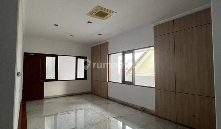 Rumah Taman Villa Meruya Uk 17x22, 4 Lantai, Shm, Hoek, Siap Huni 2