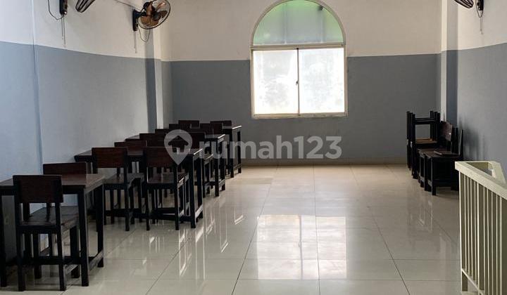 Ruko Green Lake Hadap Jalan Boulevard 3,5Lantai Lokasi Bagus