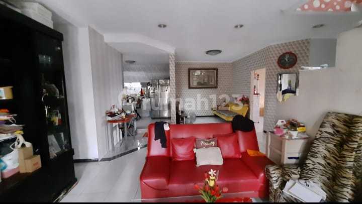 Dijual Cepat Rumah Bagus Terawat di Metro Permata, Hoek Dijual Cepat Rumah Bagus Terawat di Metro Permata, Hoek