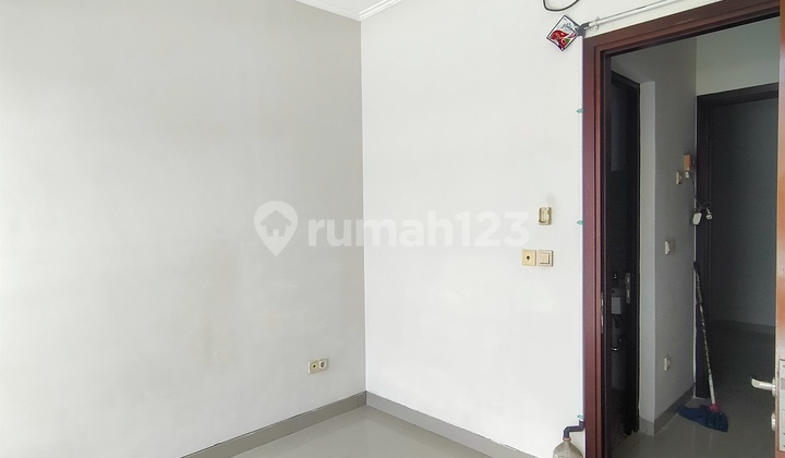 Rumah Green Lake 2 Lantai Uk 4x12, Ada Ac Siap Huni 2