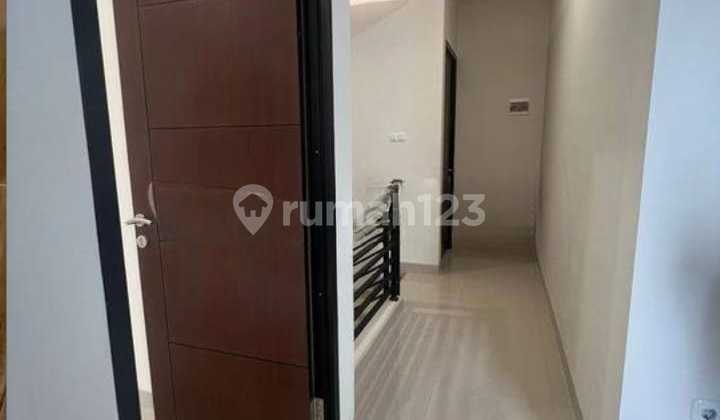 New Ready-to-Occupy House in Bojong Indah West Jakarta, 2 Floors, Size 6x20, East 2