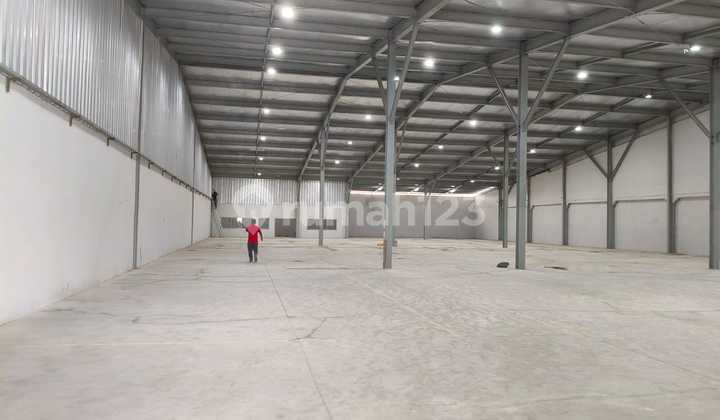 Good Warehouse Ready to Use in Cikokol Tangerang with 40" Access, Office Available Good Warehouse Ready to Use in Cikokol Tangerang with 40" Access, Office Available