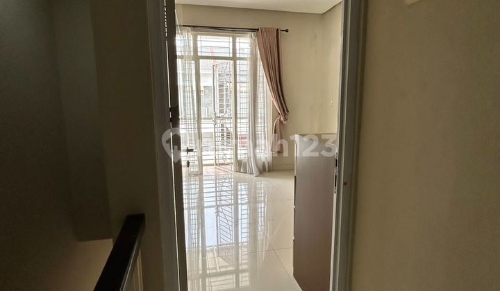 Dijual Rumah Green Lake 2 Lantai Uk 4x15, Rapi Bagus 2