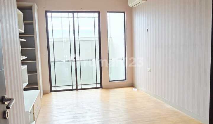 Nice House, Fully Renovated 2 Floors at Green Lake Size 6x18 Semi Furnished 2