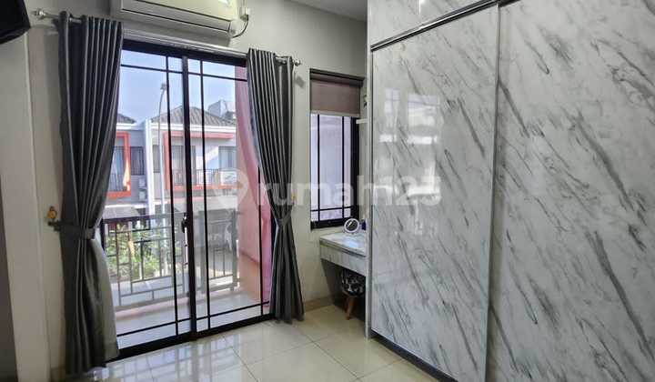 Rumah Green Lake, Asia 6x15 Semi Furnish Siap Huni 