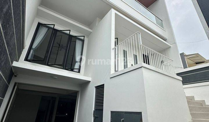 Rumah Di Bojong Indah, Full Renov 3,5 Lantai Uk 7,5x16 Siap Huni 1