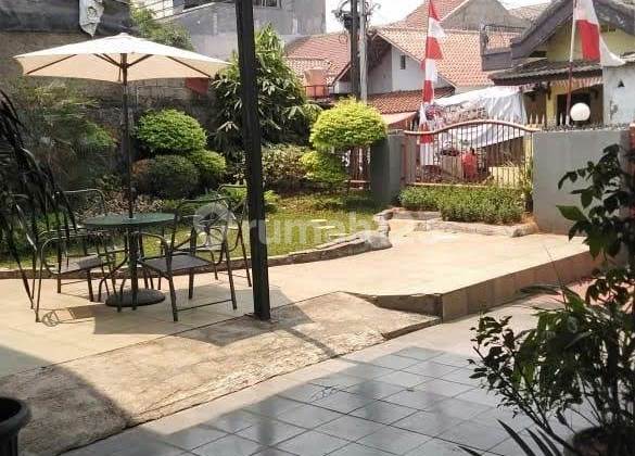 Rumah Di Meruya Selatan, 2 Lantai Lt 349m2 Shm Hadap Timur