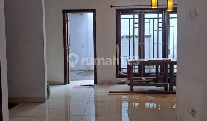 Modernland Tangerang Rental House Ready to Occupy Size 7x15, 4 Bedrooms, AC