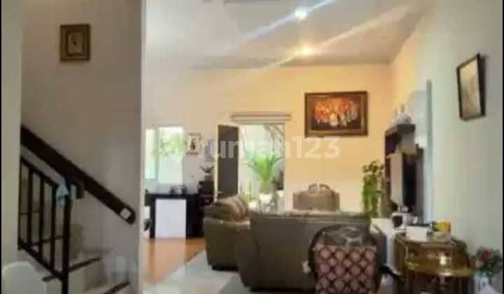 Dijual Rumah Rapi Bagus di Kejaksaan Kreo Joglo 2 Lantai Uk 7X20