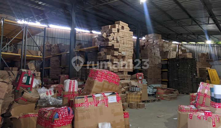 For Sale Fast, Cheap Warehouse in Cipondoh Tangerang Area 1400m2 Freehold Title
