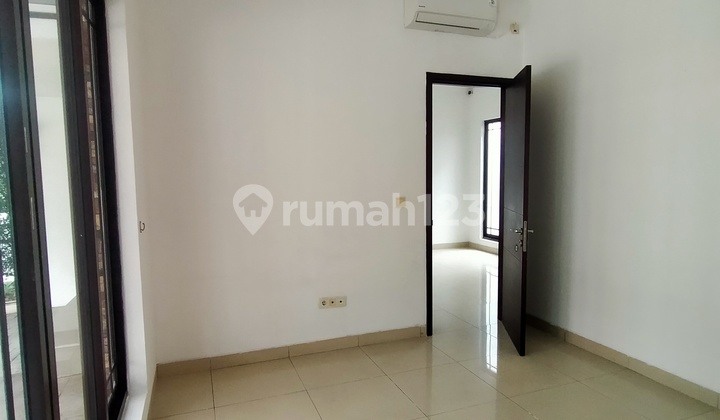 Rent House In Green Lake Asia 8x18 Ready to Occupied With AC, Curtains 2