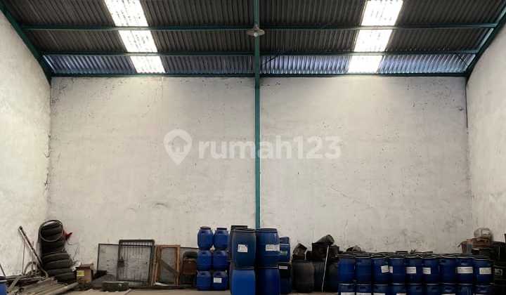 Shared Warehouse with Large Truck Access Ready for Use in Leuwigajah, Cimahi