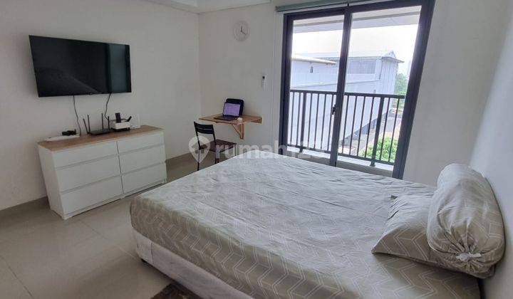 Embarcadero Bintaro Pet Friendly 1br Semi Furnished 1