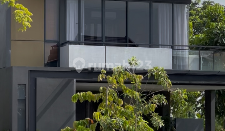 Rumah Mewah Blackstar 7.2X16