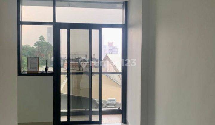 TURUN HARGA VERTU APARTEMEN CIPUTRA WORLD LANTAI 8 KOSONGAN 1