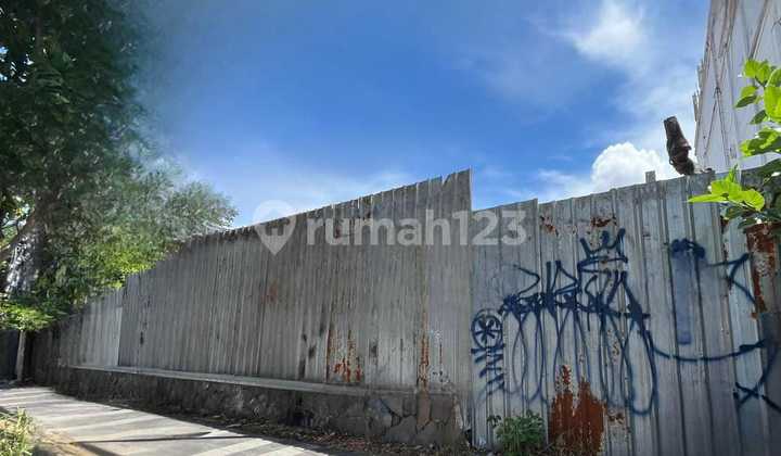 Disewakan Lahan Komersial Jalan Ambengan untuk Usaha Selatan