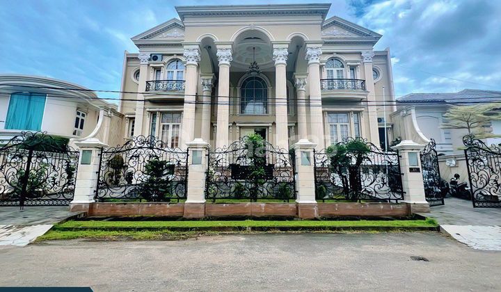 Rumah Dijual di Jl Suprapto Pontianak 1