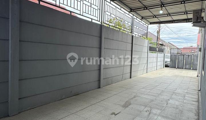 A nice house in Siantan, smooth running water, negotiable price. 2