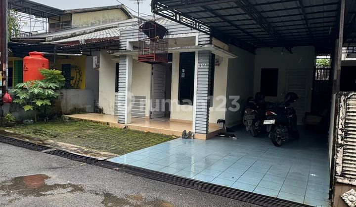 Rumah di Komplek Royal Paris Pontianak 2