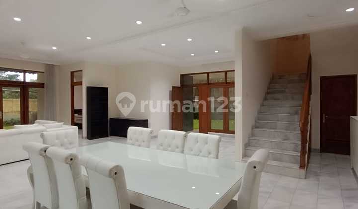 Rumah Mewah dengan Lokasi Premium di Jervois Park, Tb Simatupang Jakarta Selatan Rumah Mewah dengan Lokasi Premium di Jervois Park, Tb Simatupang Jakarta Selatan
