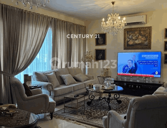 Rumah dengan Semi Furnished di Cluster Palm Spring Jakarta Timur