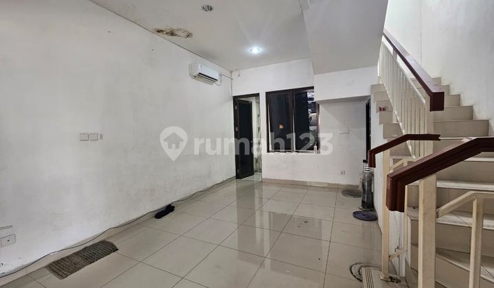 Ruko Savoy Jakarta Garden City Siap Pakai - 4 AC, Kanopi, Tidak Banjir