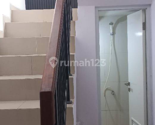 Disewakan Rumah Baru 2 Lantai Hook Di Cluster Teresta Metland Cakung Jakarta Timur 1