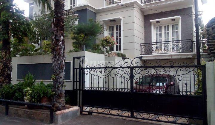 Dijual Rumah 3 Lantai di Cempaka Putih Jakarta Pusat 1