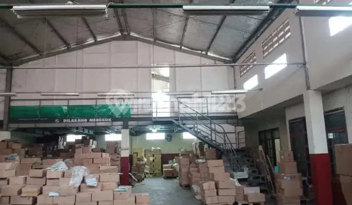 Gudang + Rumah Cocok untuk Usaha Dekat Pusat Kota di Arcamanik