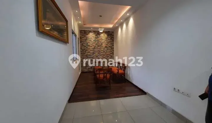 Rumah Cantik di Cluster Amanda, Lokasi Strategis & Prestisius
